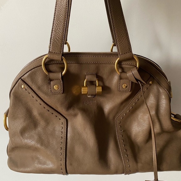 Yves Saint-laurent Handbag Muse - Picture 2 of 6